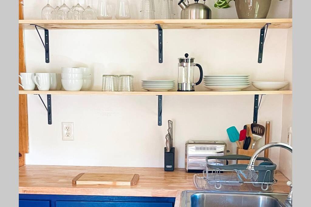 Cozy Cottage With Jacuzzi And Fire Pit And Reading Nook! Livingston Manor エクステリア 写真